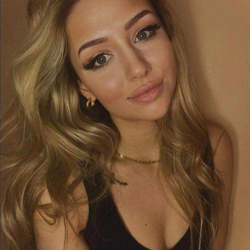 Tu es disponible pour rapidement faire la rencontre d'une blonde à la recherche de l'amour?